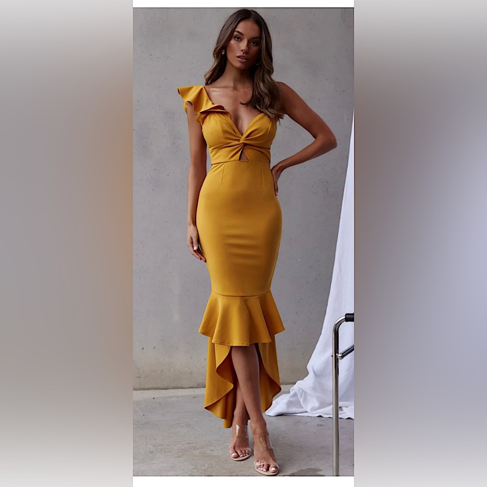 WOMEN’S RUFFLE STRAP TWIST BUST DRESS MUSTARD - XS